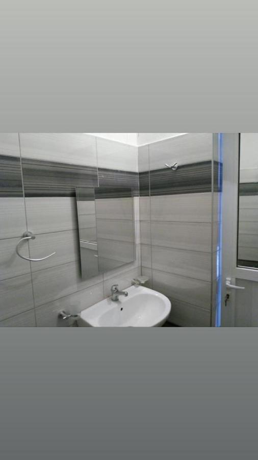 Villa Center Ksamil Bagian luar foto
