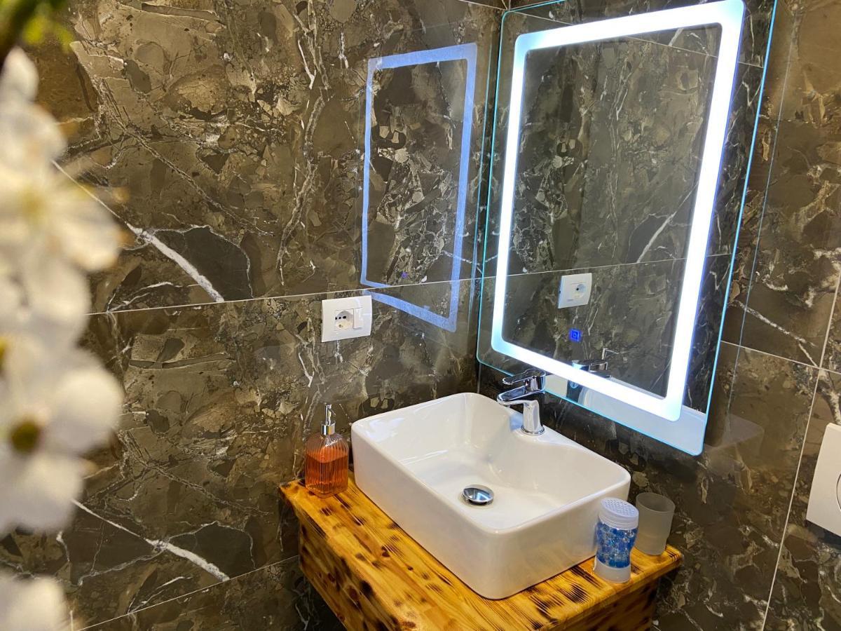 Villa Center Ksamil Bagian luar foto